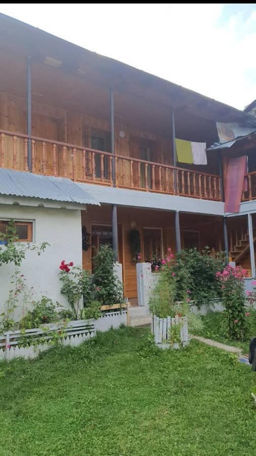 Guest House-Waterfall Chokhuldi Exterior photo